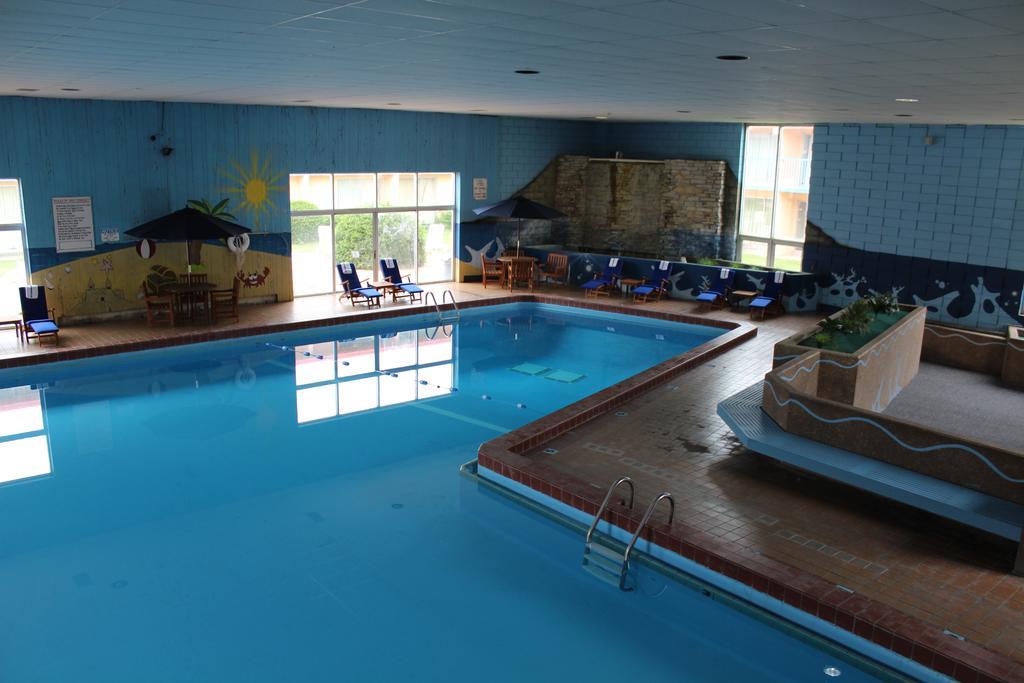 Rodeway Inn & Suites Rockford Luaran gambar