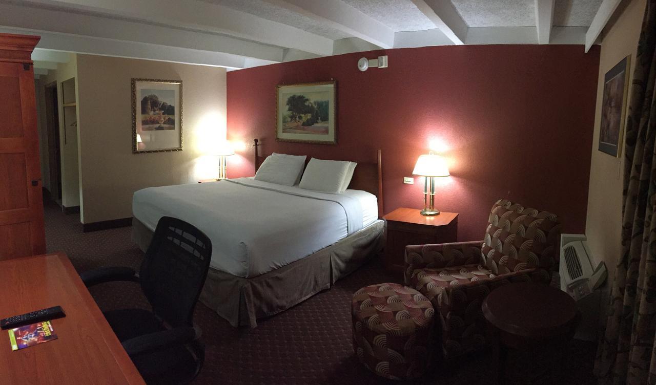 Rodeway Inn & Suites Rockford Luaran gambar
