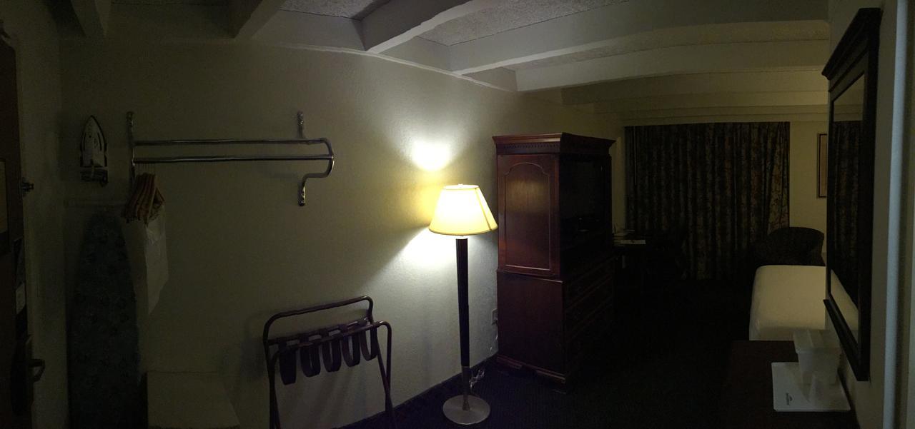 Rodeway Inn & Suites Rockford Luaran gambar
