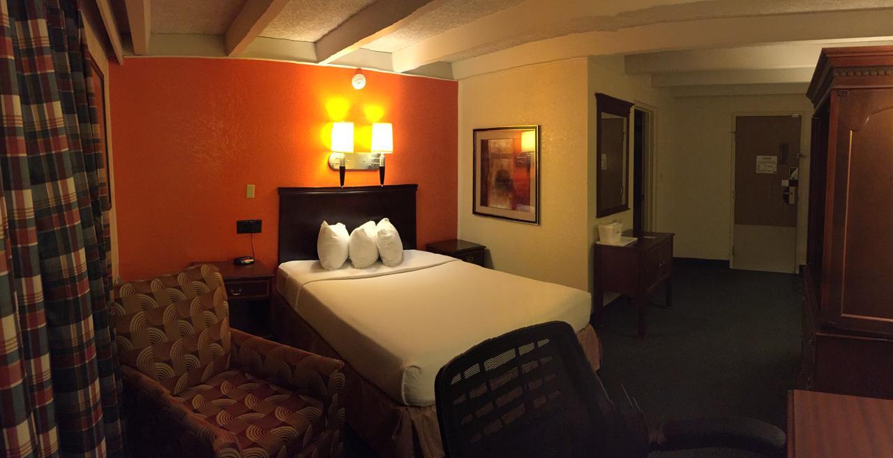 Rodeway Inn & Suites Rockford Luaran gambar