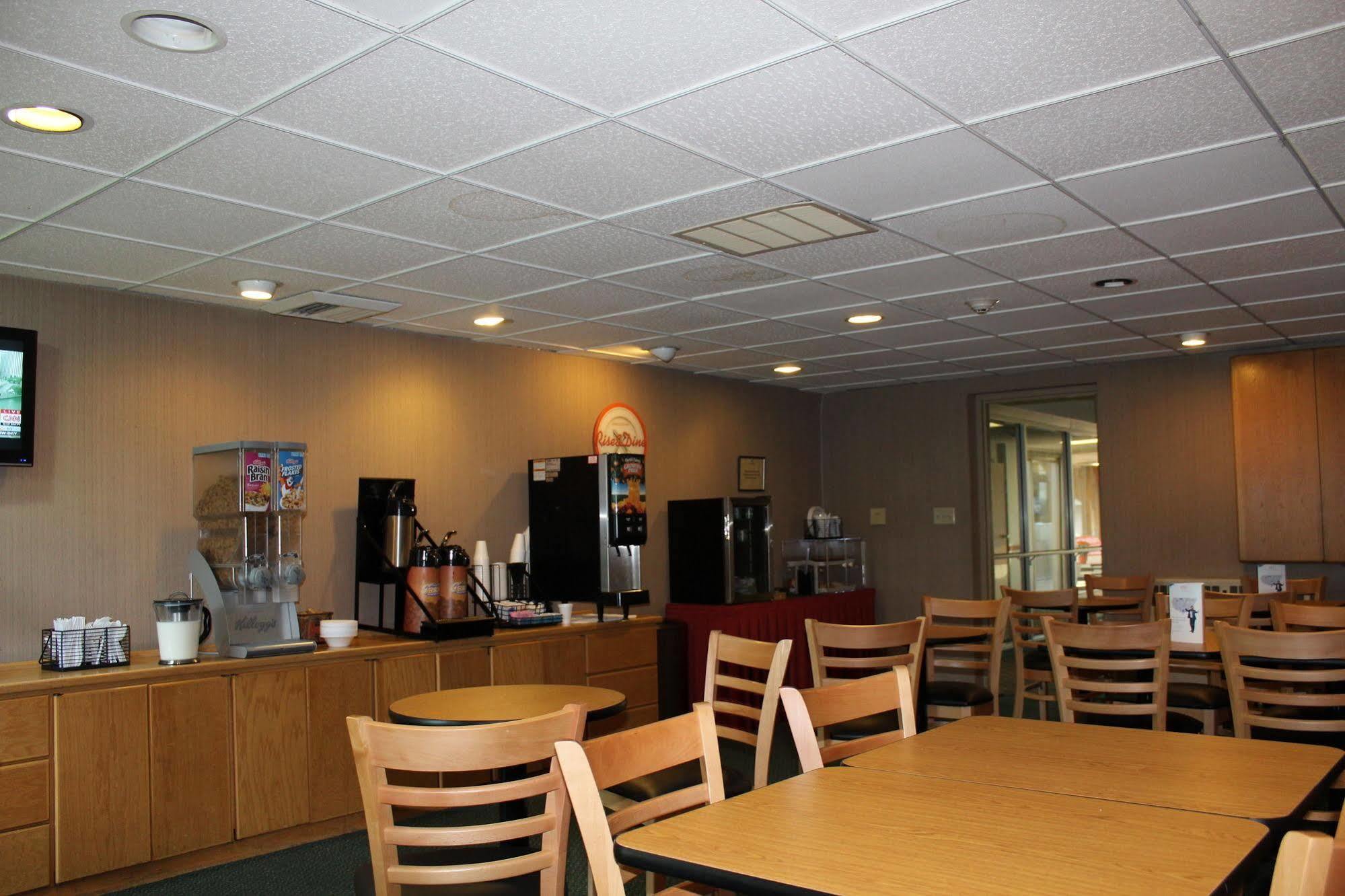 Rodeway Inn & Suites Rockford Luaran gambar